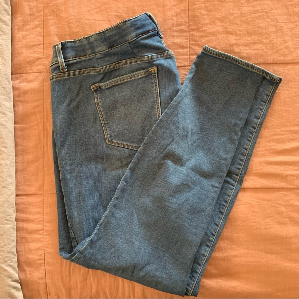 Fleece lined light wash jeans
